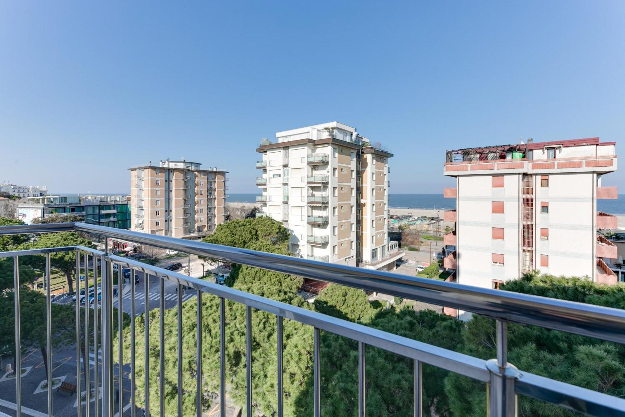 Hotel La Perla Rimini Exterior photo